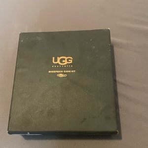 Ugg Sheepskin Care Kit